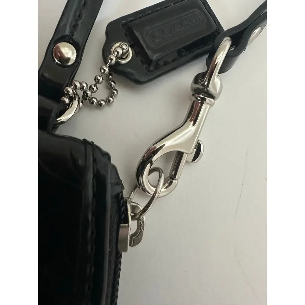 Coach Black Patent Leather Wristlet Bow Heart Charm Zip Clutch Pouch